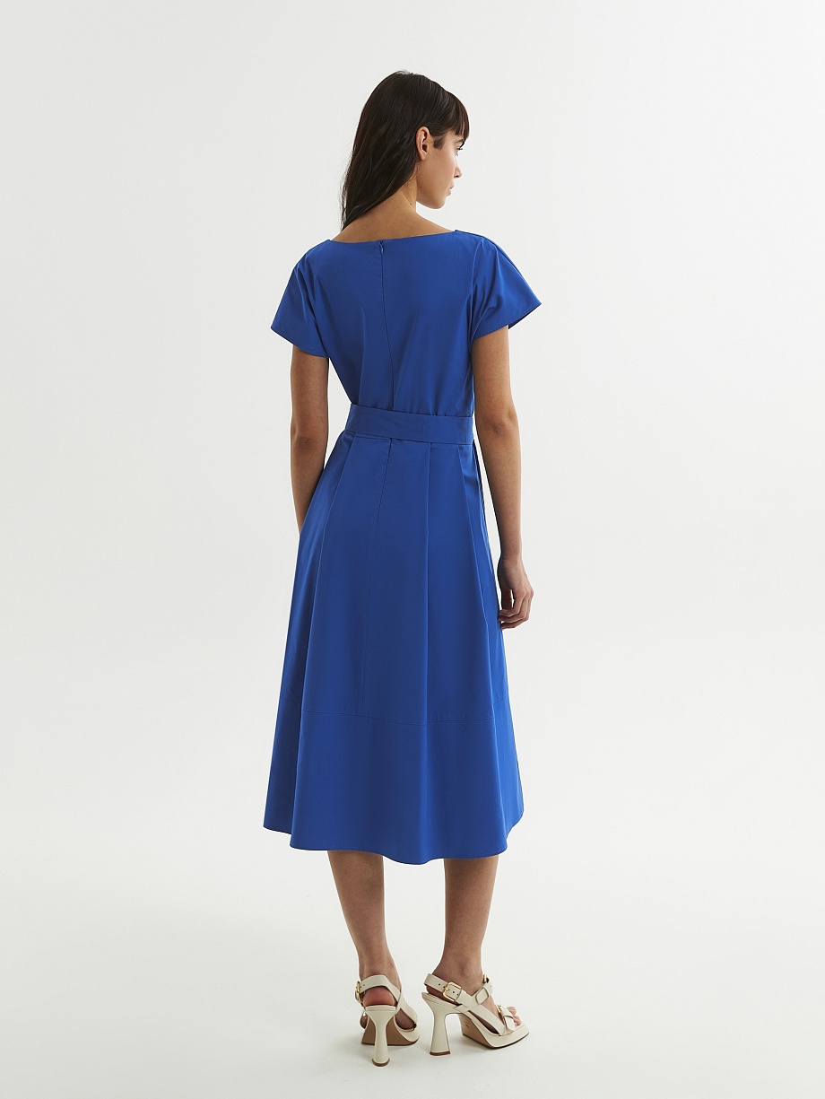 Приталенное платье из хлопка с поясом