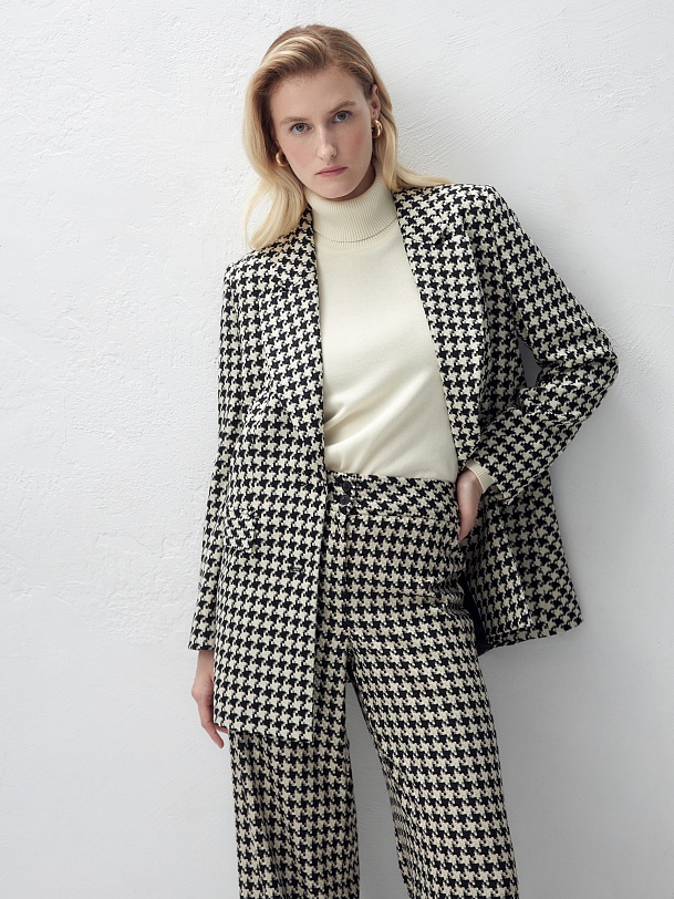 Прямые брюки из костюмной ткани