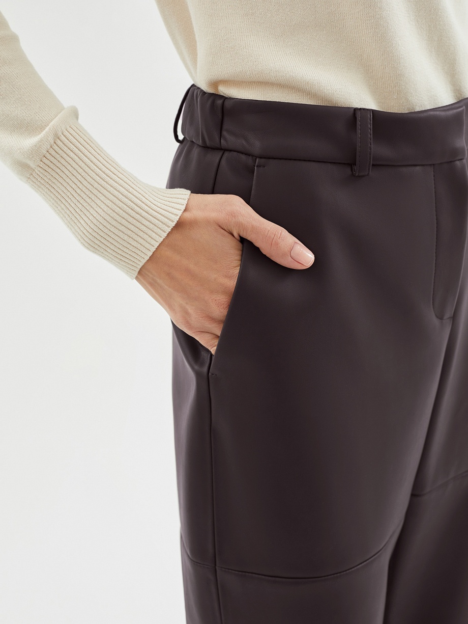 Брюки-бананы из экокожи