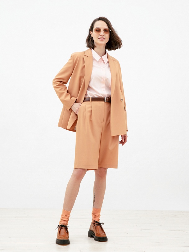 Жакет женский двубортный