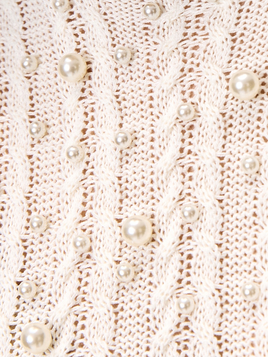 Жилет из вискозной пряжи с жемчужными бусинами