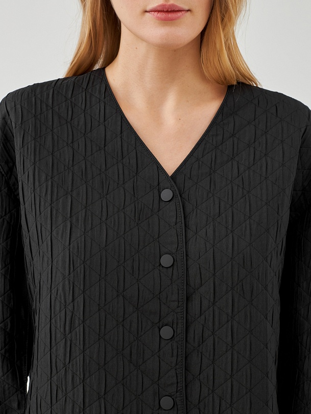  Свободный стеганый жакет на кнопках