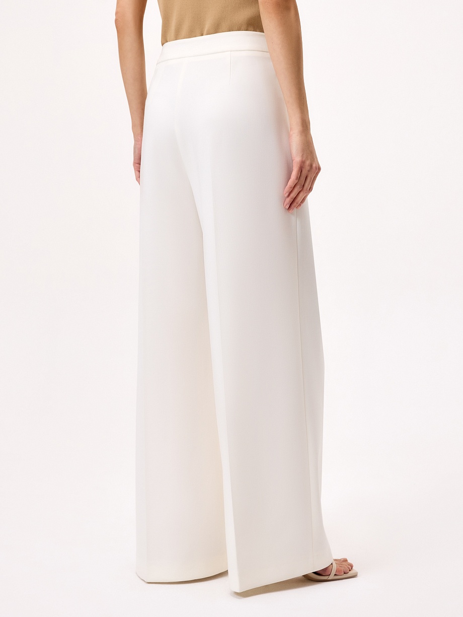 Брюки со стрелками