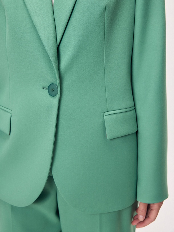 Жакет из костюмной ткани с вискозой