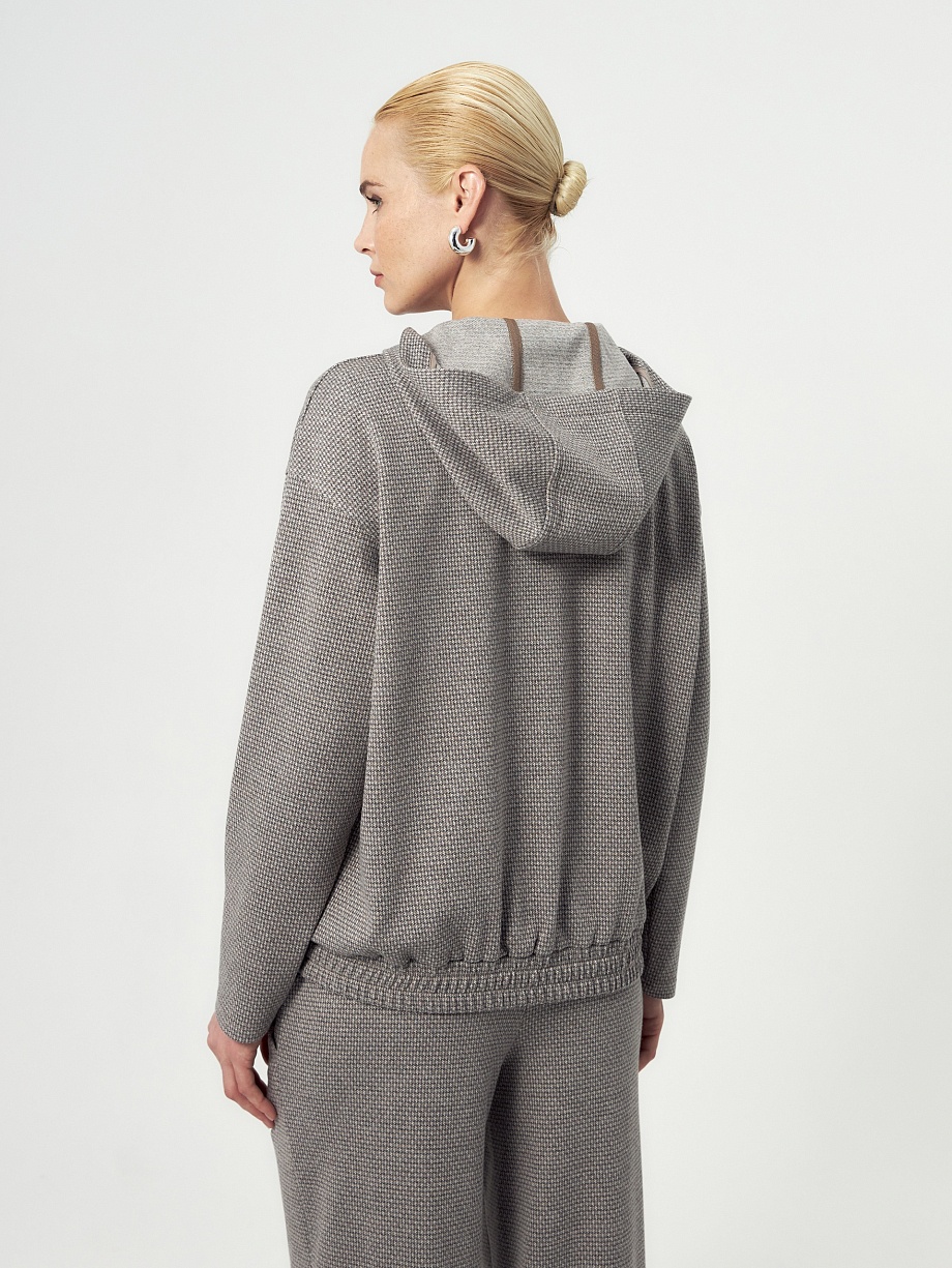 Толстовка с капюшоном