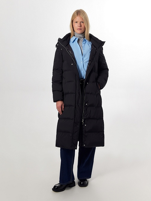 Пальто зимнее стеганое с капюшоном