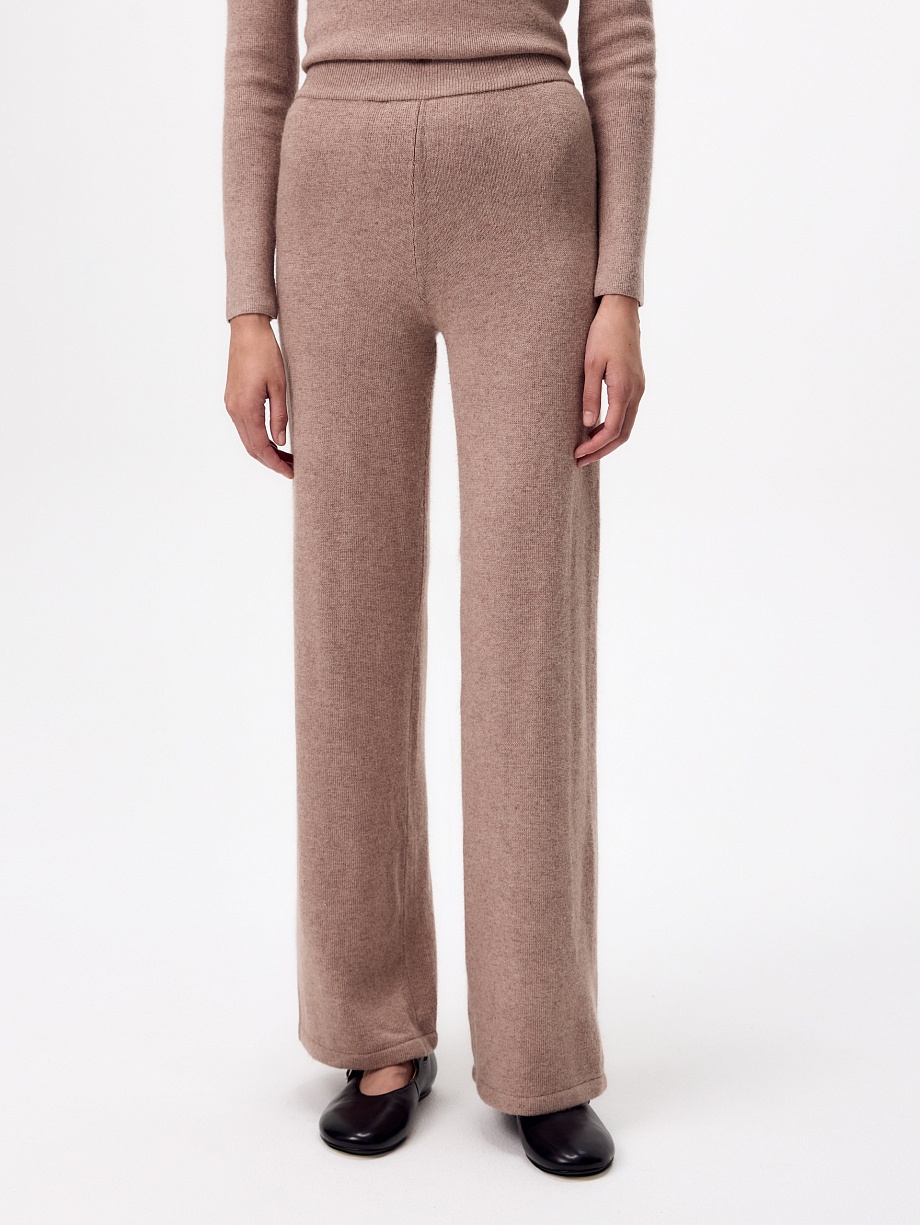 Костюм из шерсти и кашемира