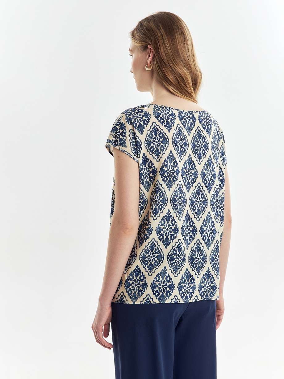 Блузка из вискозы с этническим принтом