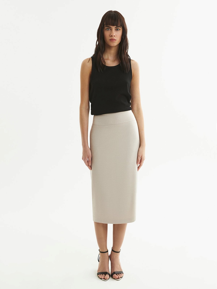 Юбка-карандаш из фактурной костюмной ткани с разрезом