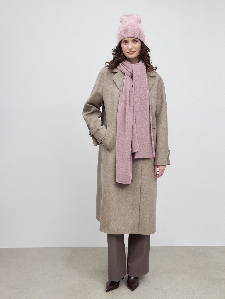 Шапка фактурной вязки из пряжи с ангорой