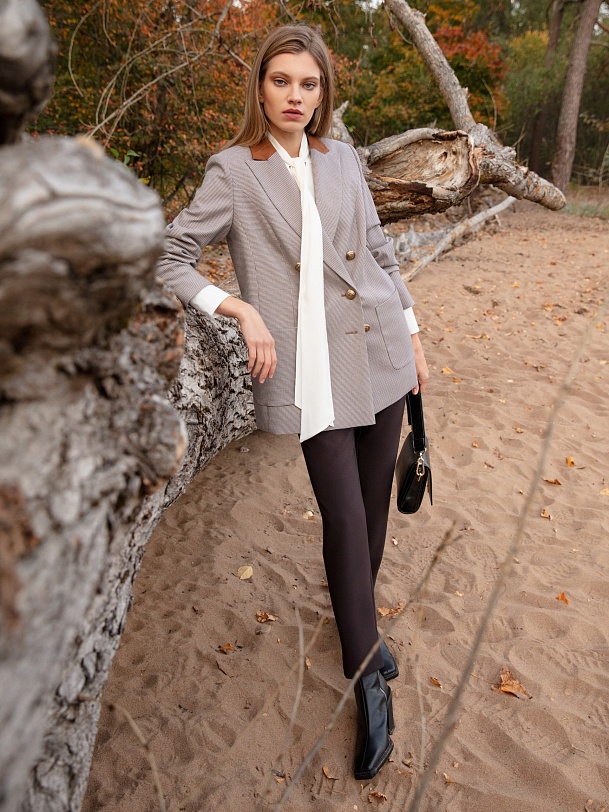 Жакет удлиненный двубортный женский