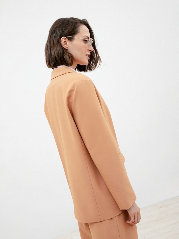 Жакет женский двубортный