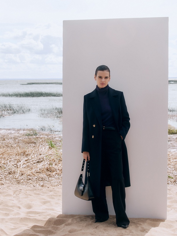 Шерстяное пальто с мембраной