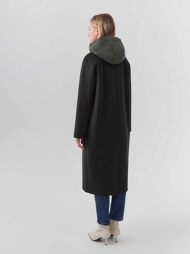 Шерстяное пальто с мембраной и утеплённой спинкой