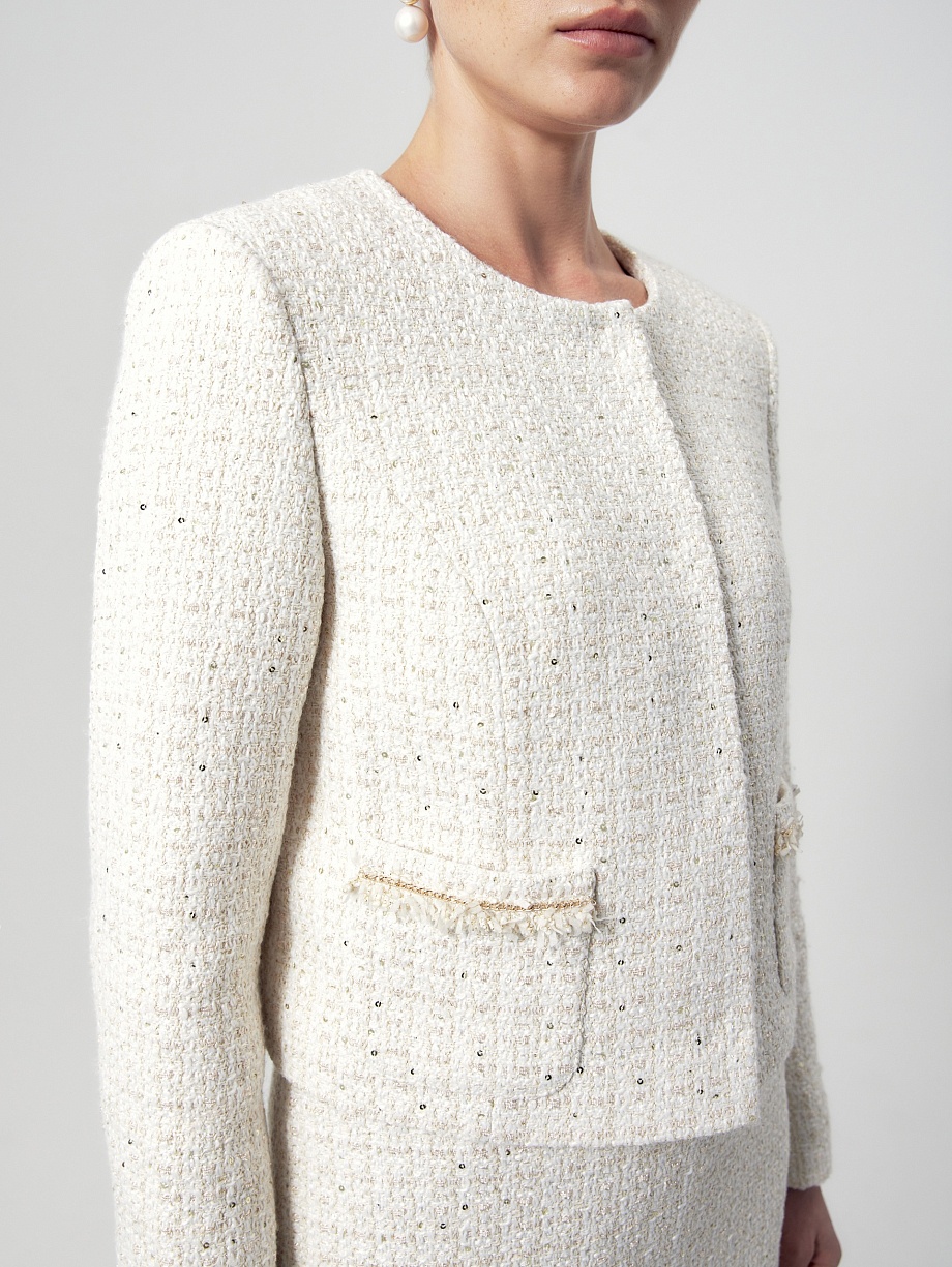 Укороченный жакет из твида с пайетками