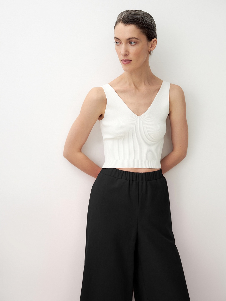 Кроп-топ на бретелях