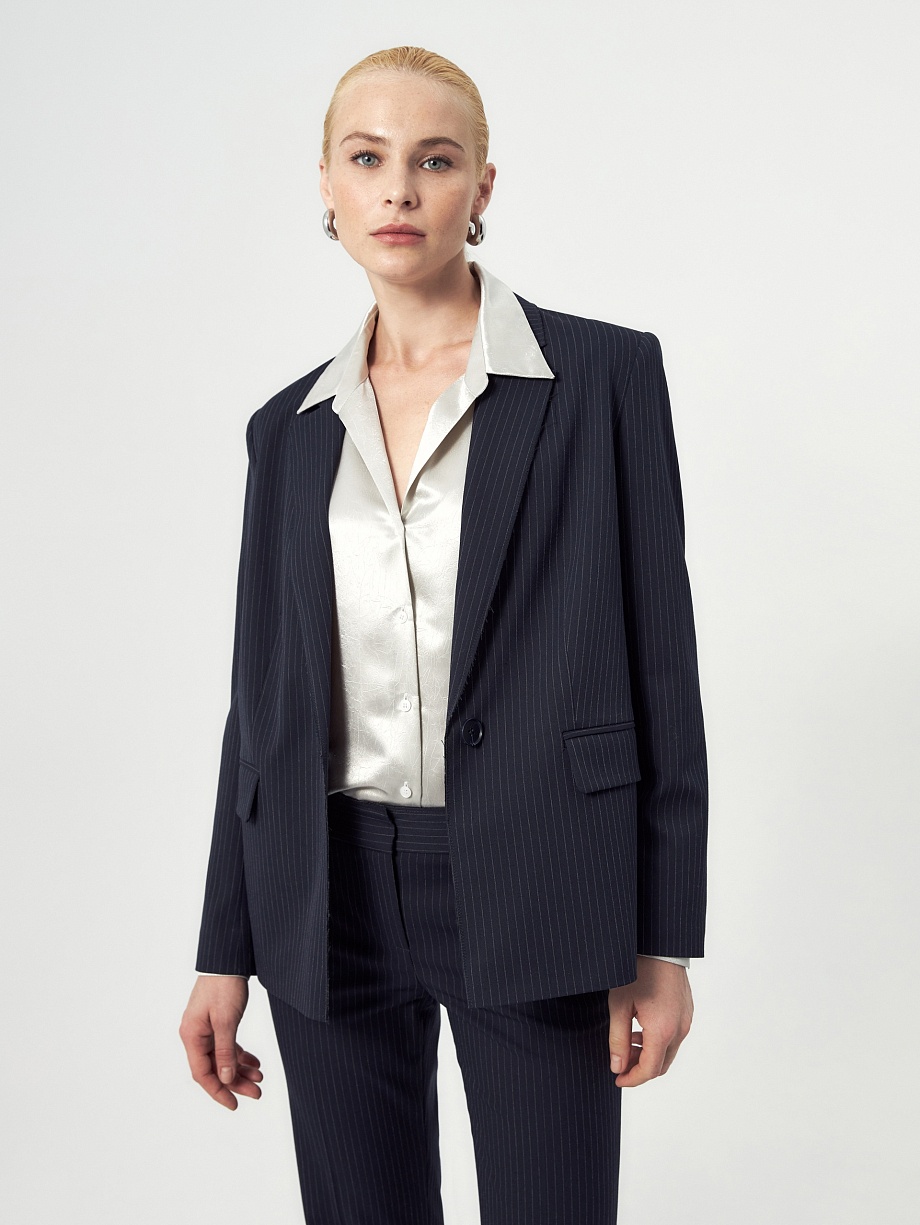 Жакет из костюмной ткани с открытыми срезами