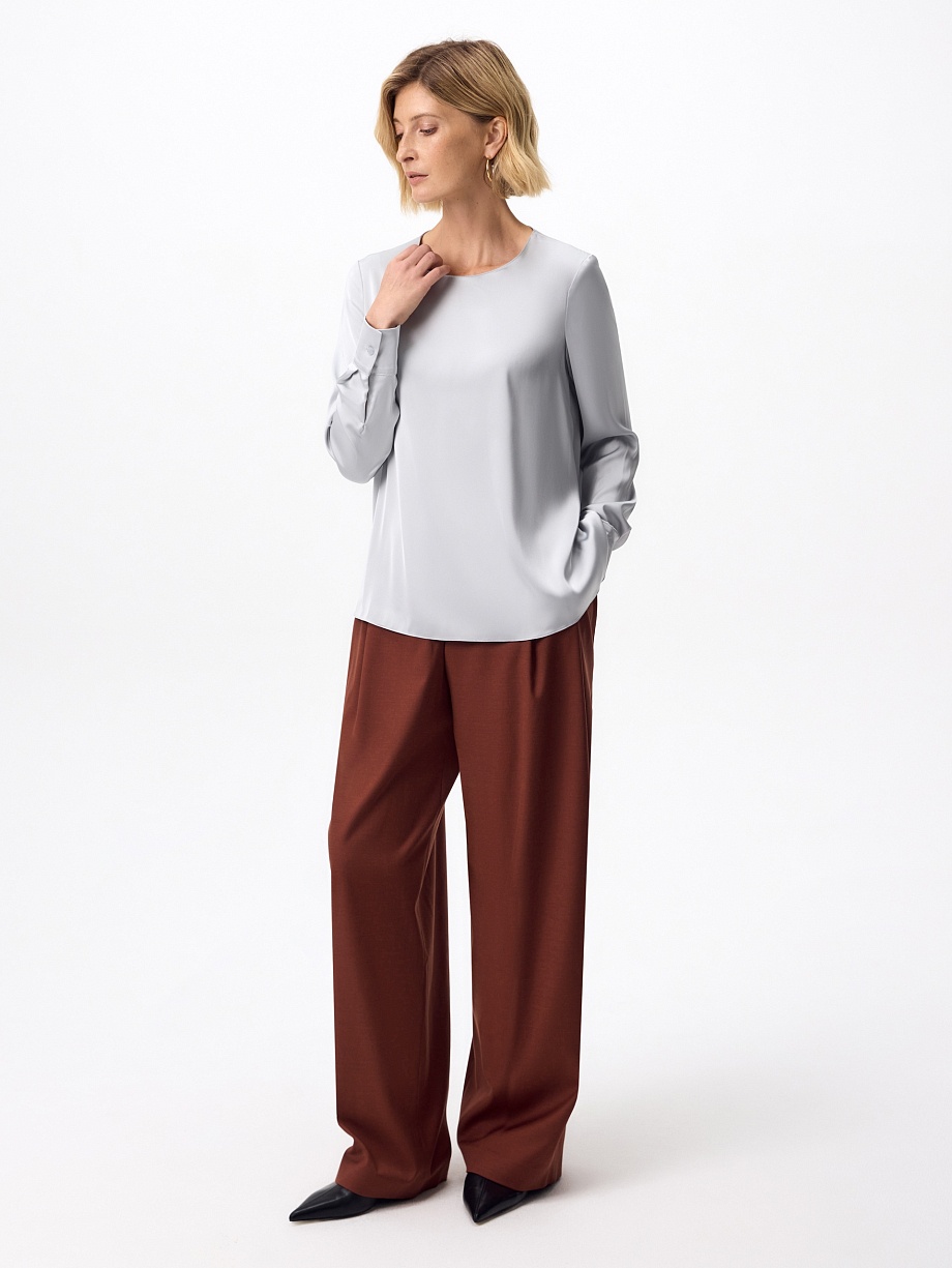 Блуза из атласа