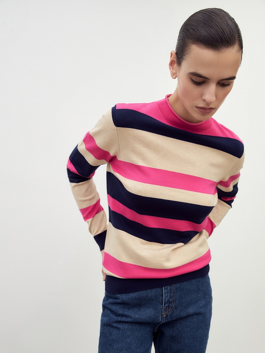 Водолазка из вискозы в яркую полоску