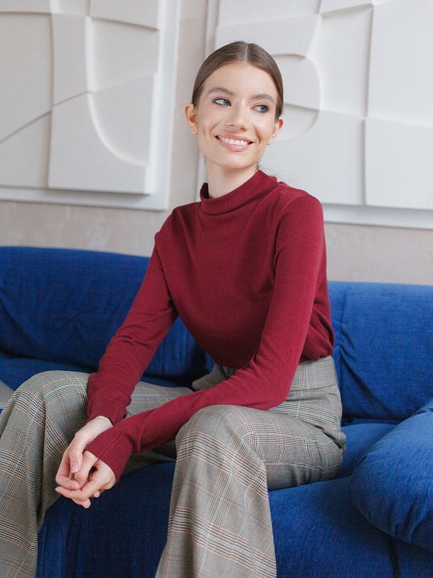 Женский свитер