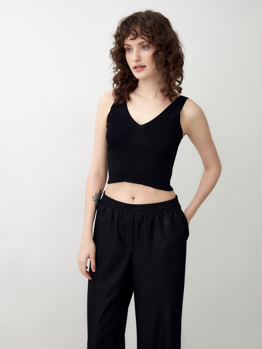 Кроп-топ на бретелях