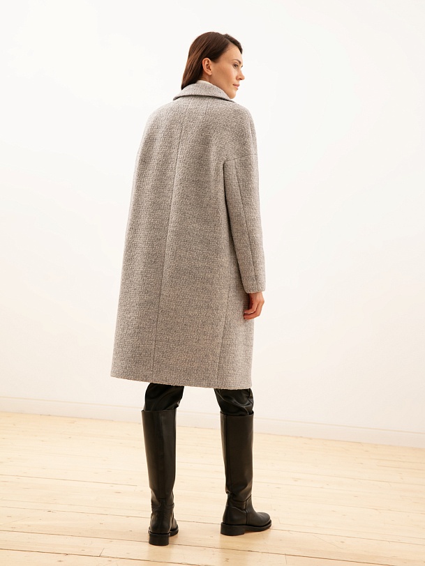 Шерстяное пальто с мембраной и утеплённой спинкой