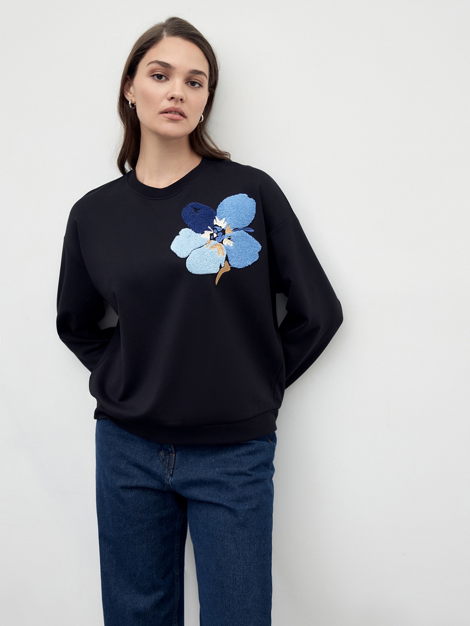 Свободный джемпер с вышивкой "букле"