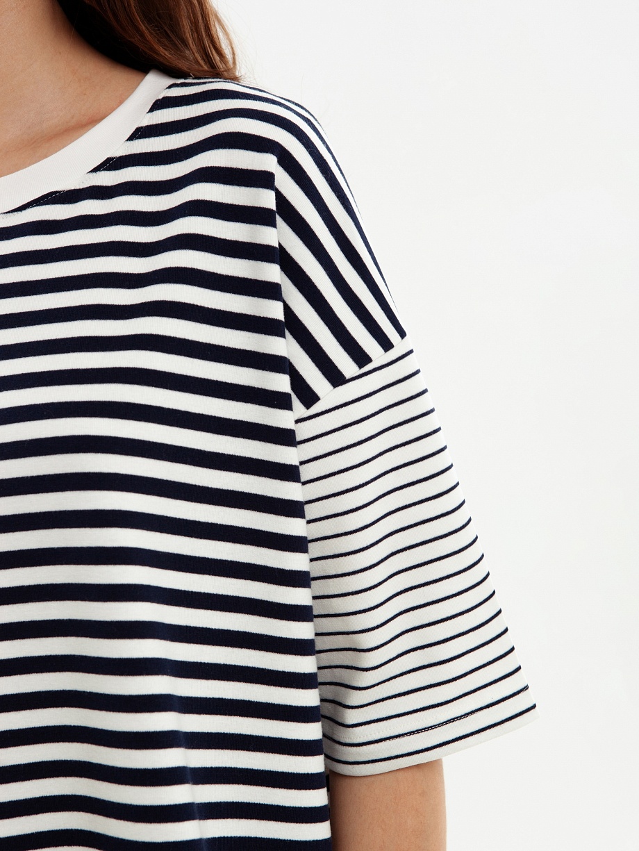 Свободная хлопковая футболка в полоску