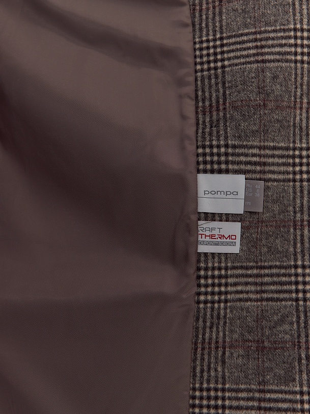 Шерстяное пальто с мембраной и утеплённой спинкой