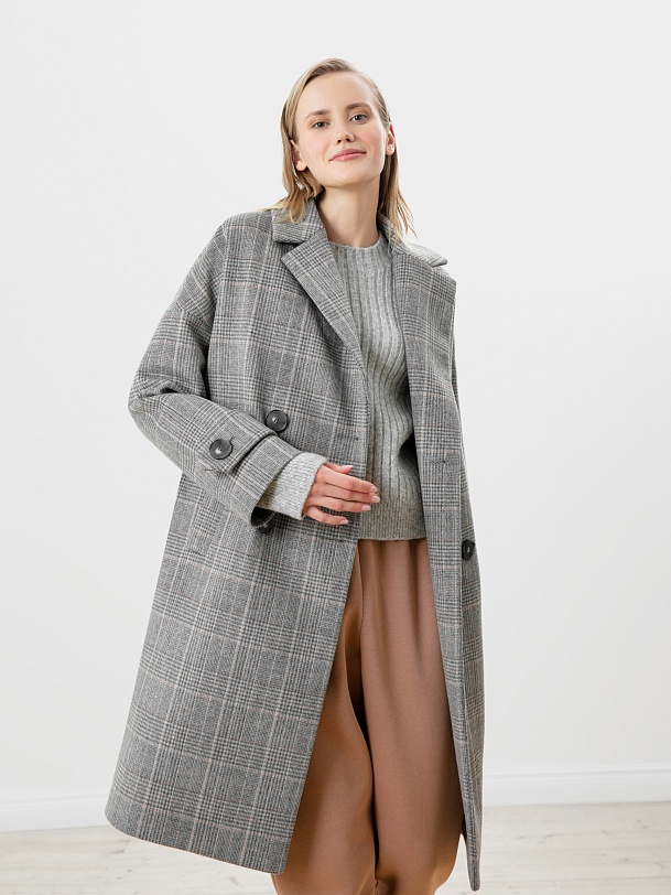 Шерстяное пальто двубортное в клетку