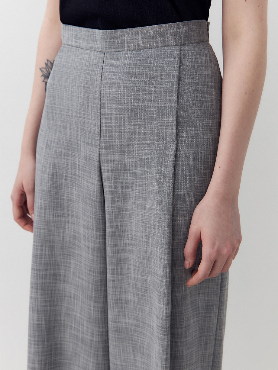 Широкие брюки из костюмной ткани с вискозой