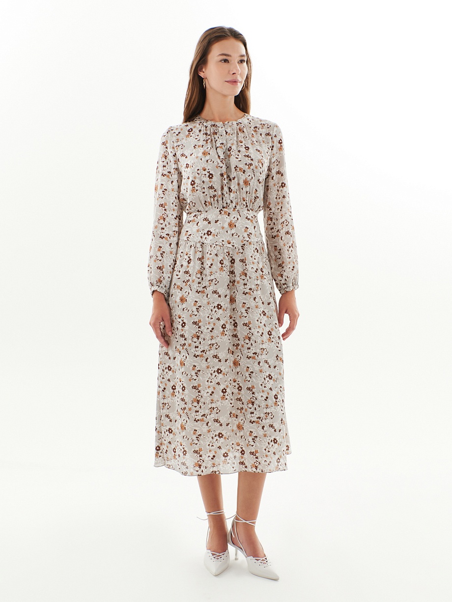 Нежное свободное платье с цветочным принтом