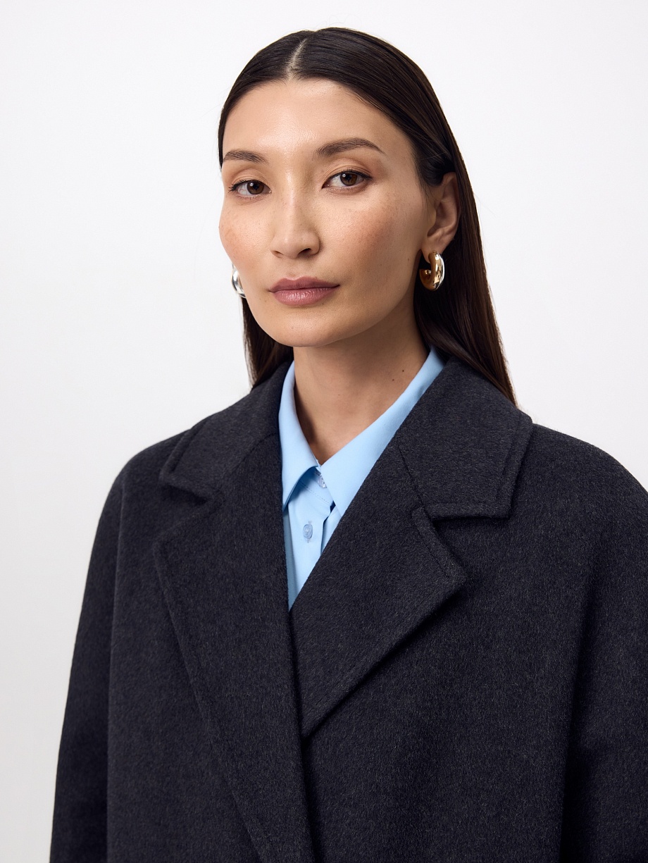 Пальто из шерсти с мембраной, утеплённой спинкой и съёмным капюшоном