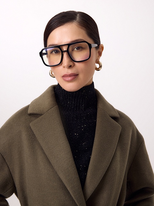 Демисезонное полупальто из шерсти