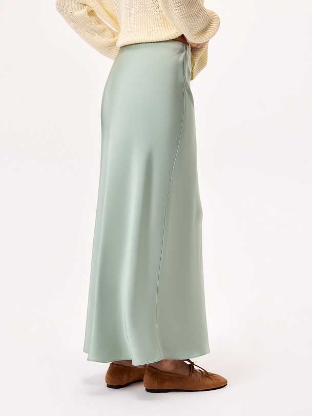 Юбка макси из атласа