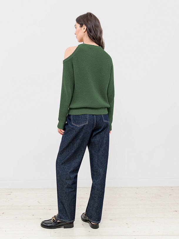 Джемпер с открытым плечом