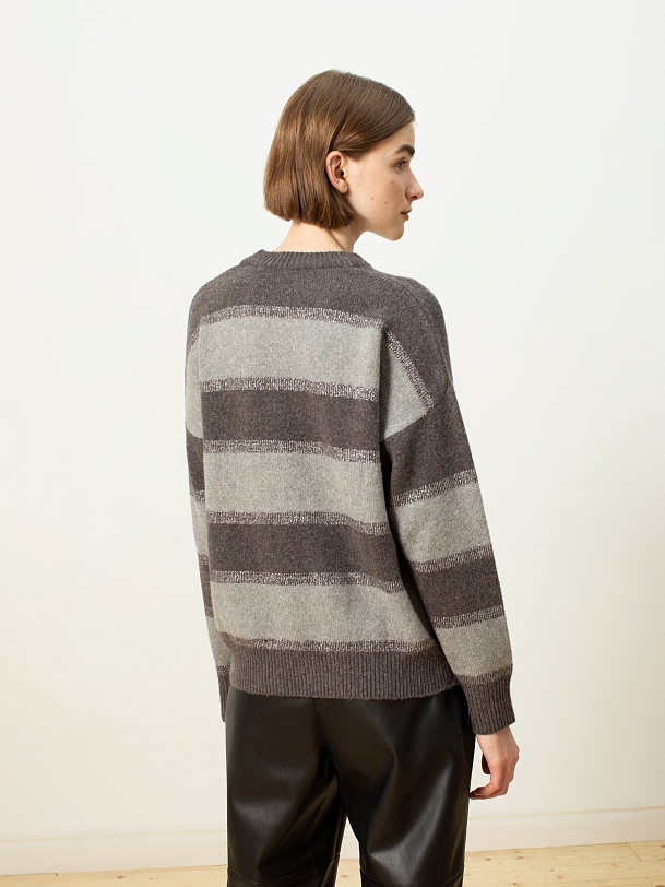 Женский джемпер в полоску