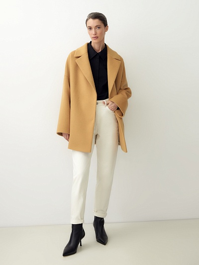 Демисезонное полупальто из шерсти POMPA