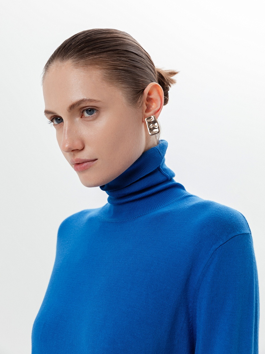 Свободное вязаное платье из вискозы