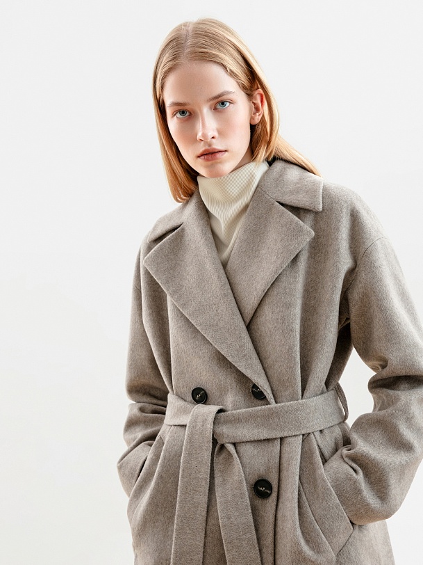 Двубортное шерстяное пальто с поясом и мембраной