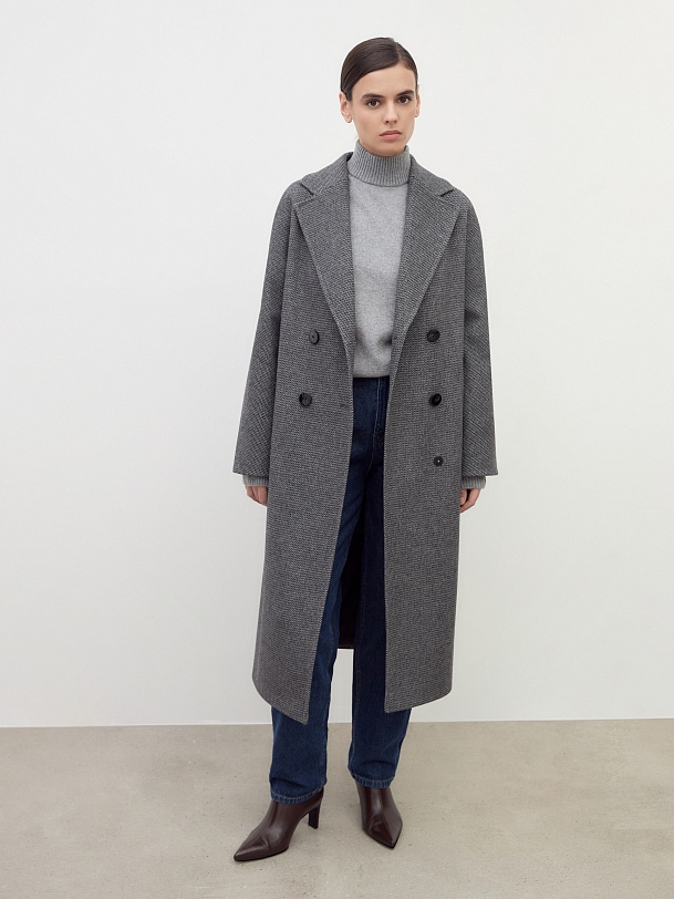 Шерстяное пальто с мембраной и утеплённой спинкой