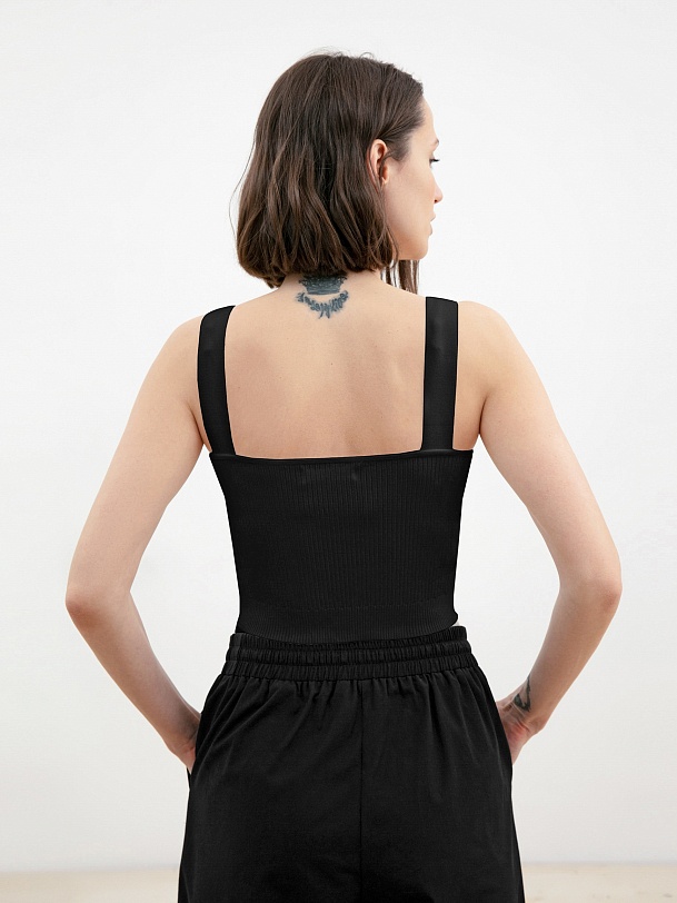 Топ женский черный