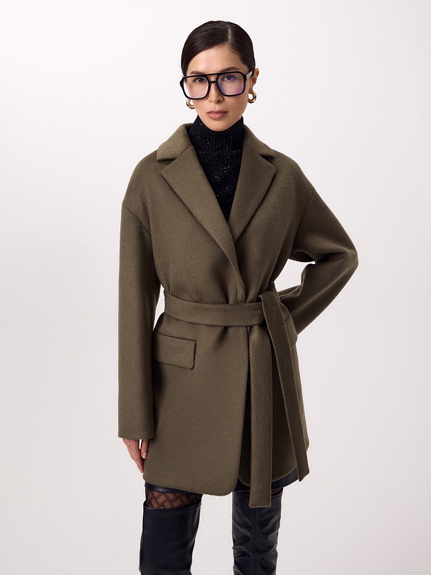 Демисезонное полупальто из шерсти