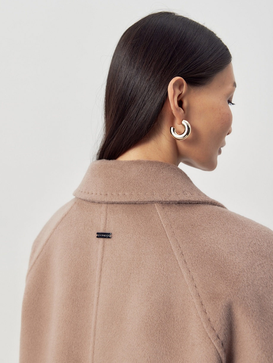 Пальто из шерсти и шелка с мембраной и утеплённой спинкой