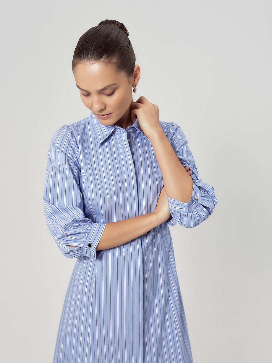 Приталенное платье-рубашка