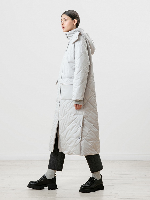Стеганое зимнее пальто с мембраной и капюшоном