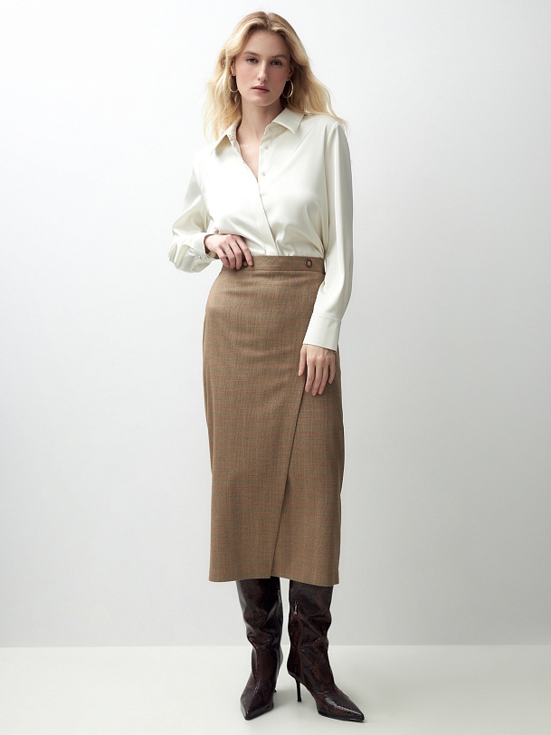 Юбка из костюмной ткани с имитацией запаха