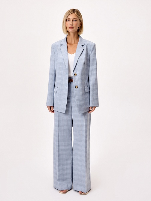 Удлиненный жакет в мужском стиле 