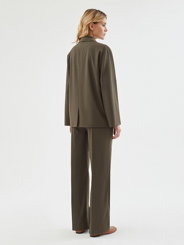 Жакет из костюмной ткани с поясом