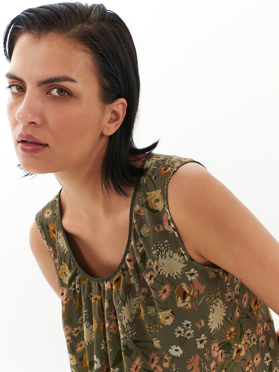 Блуза без рукавов